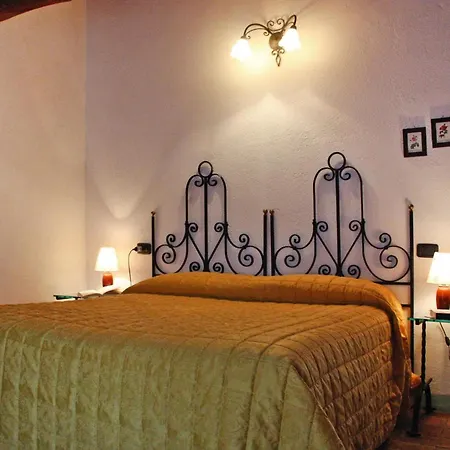 Fattoria Bio Pieve A Salti * Montalcino